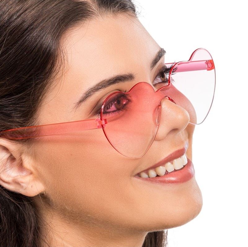 Lunettes forme coeur roses 