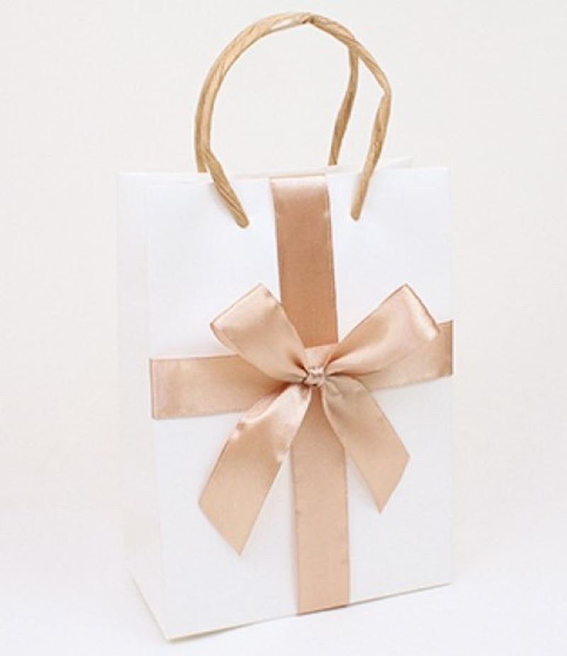 Sac cadeau en papier avec noeud de satin 16x11.5cm
