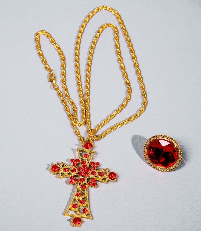 Ring und Kreuz an Kette rot/gold Metall