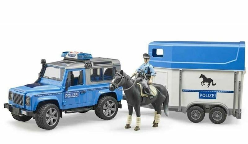 BRUDER Land Rover Defender Polizeifahrzeug mit Pferde-