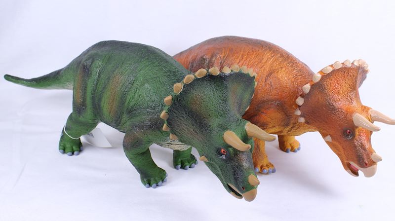 PVC Dinosaurier Triceratops 55cm 2 sort.