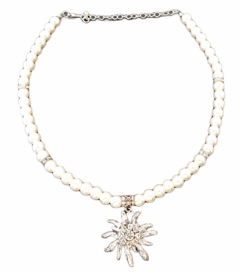 Trachtenkette aus Perlen mit Edelweiss-Anhänger
